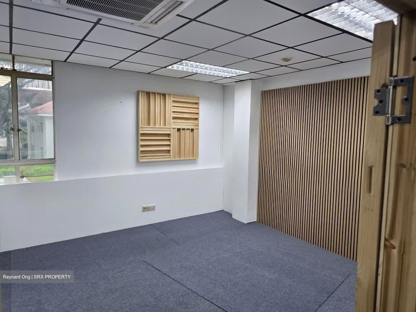 Kheng Chiu Building (D7), Office #558257871